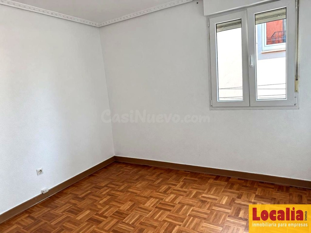 Piso para reformar en zona céntrica de Santander - foto 2
