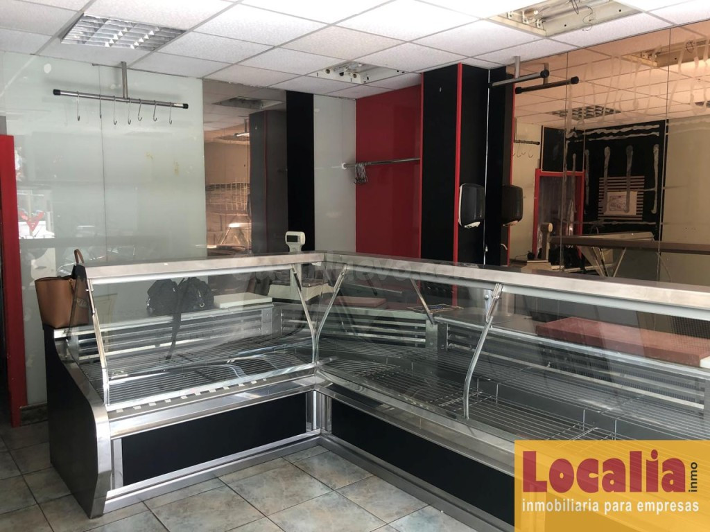 Local en venta en Torrelavega - foto 4