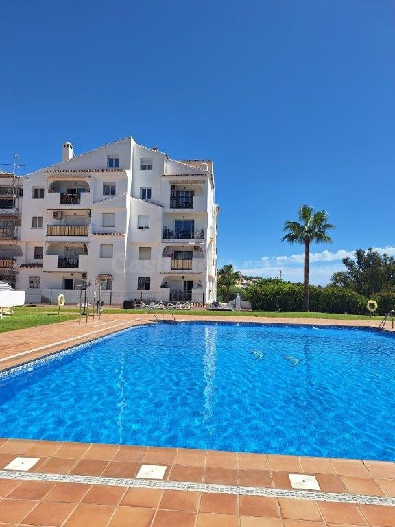 Piso en Alquiler en Torre De Calahonda Málaga - foto 3