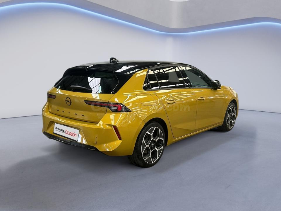 Opel Astra - foto 5