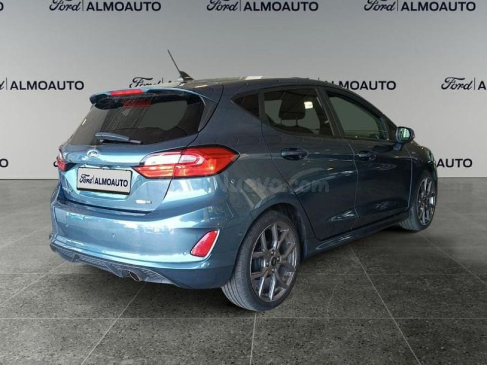 Ford Fiesta - foto 4