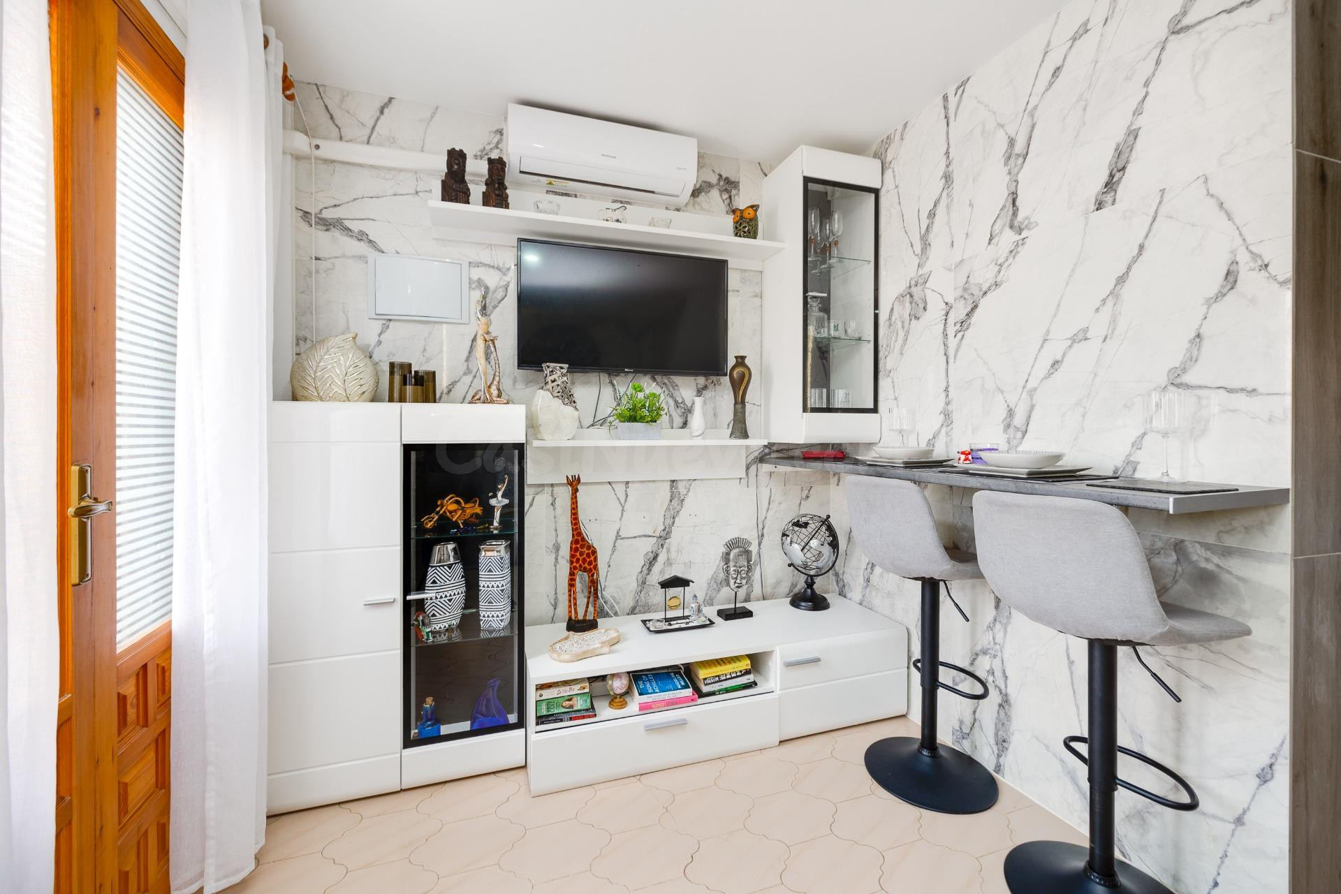 ☀️ Impresionante bungalow de planta superior con solarium privado – El Chaparral, Torrevieja - foto 4