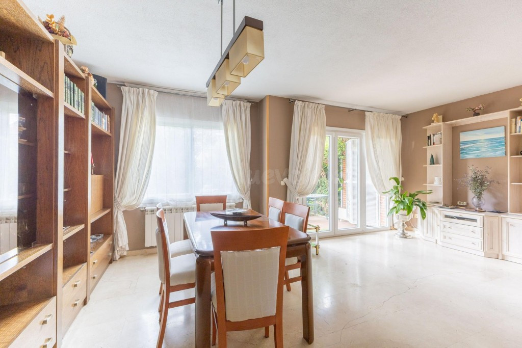 Maravilloso adosado en la mejor ubicación de la prestigiosa  - foto 5