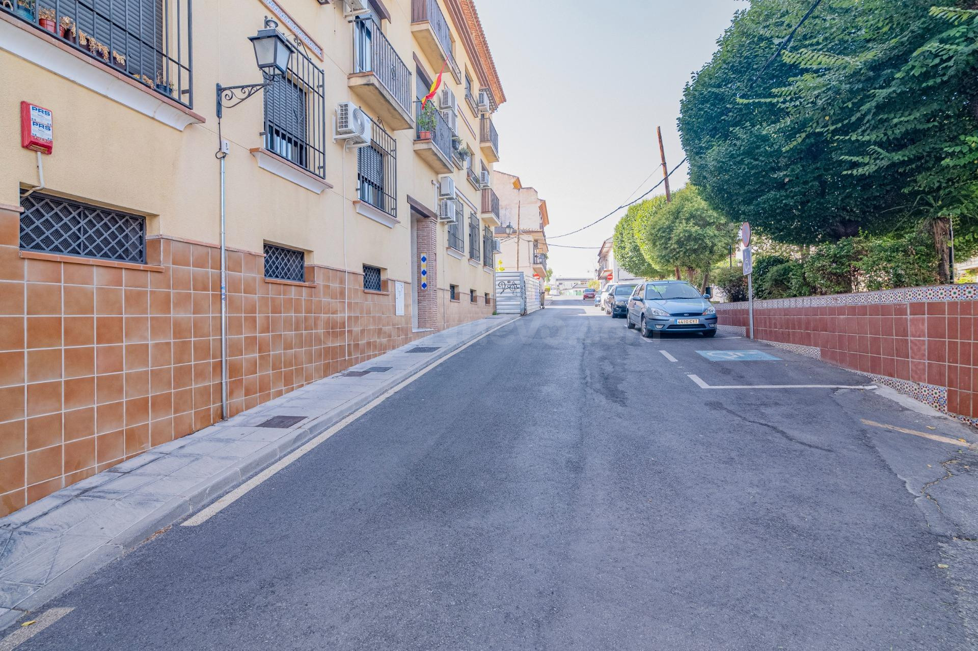 PISO, COHERA Y TRASTERO EN LA ZUBIA - foto 5