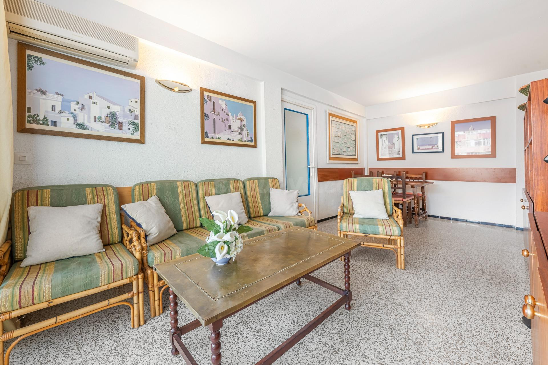 AMPLIA VIVIENDA DE 3 DORMITORIOS CON TERRAZA, PISCINA Y PARK - foto 5