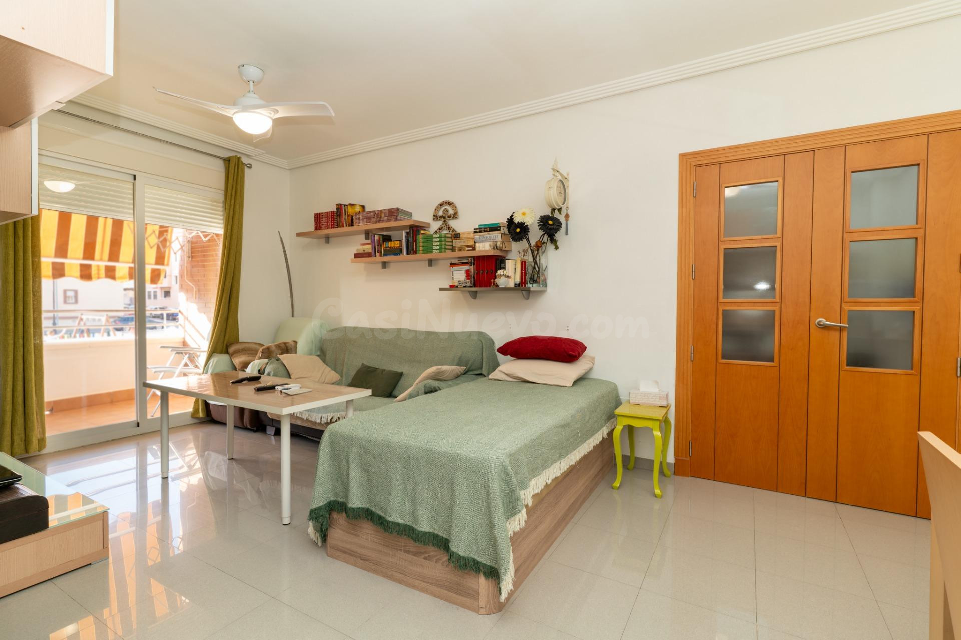 PISO DE 3 DORMITORIOS CON GARAJE Y PISCINA A 100 METROS DE L - foto 2