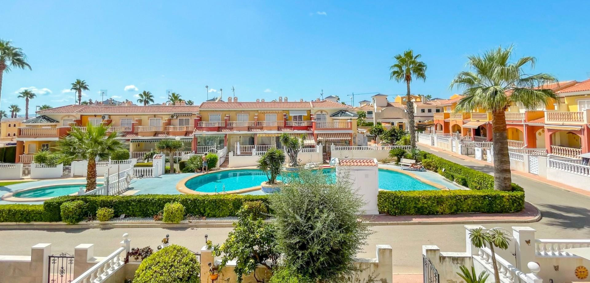 Casa 3 habitaciones 101m² en venta - Doña Pepa