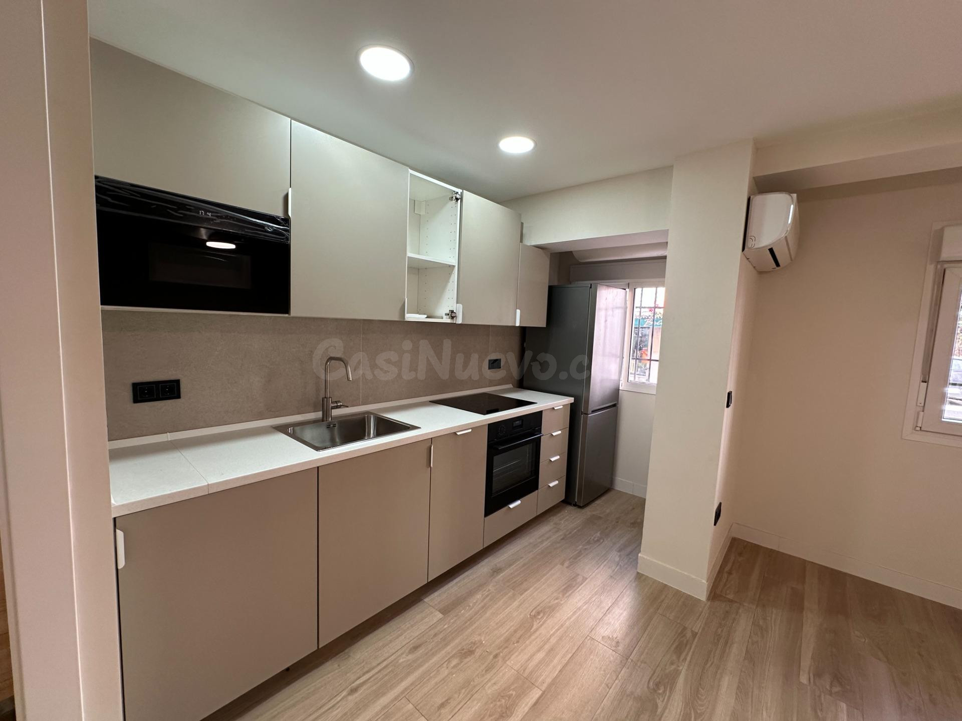 VENTA DE PISO TOTALMENTE REFORMADO, TODO EXTERIOR CON COCINA - foto 4