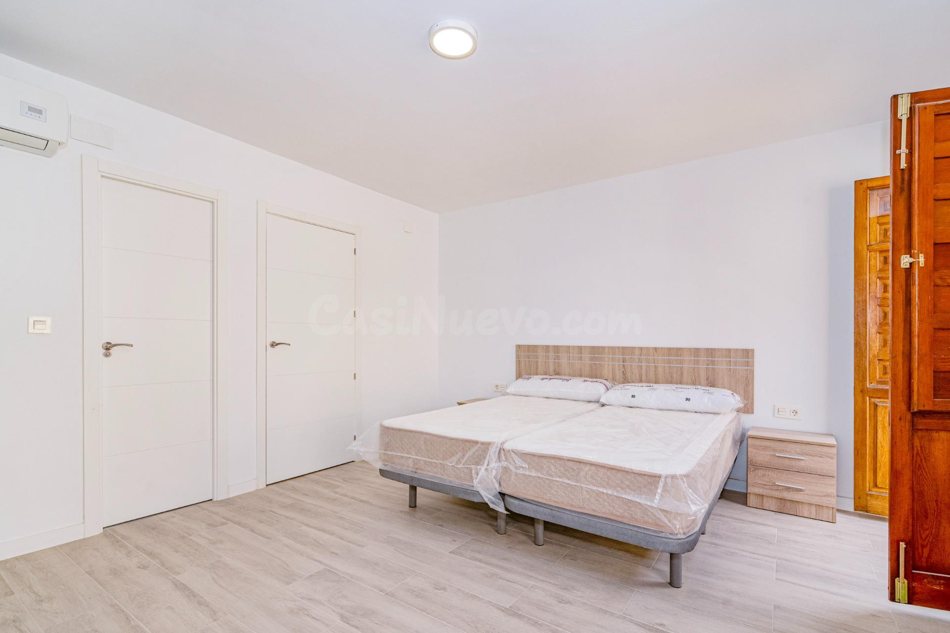 PISO TOTALMENTE REFORMADO Y EQUIPADO LISTO PARA VIVIR O ALQU - foto 2