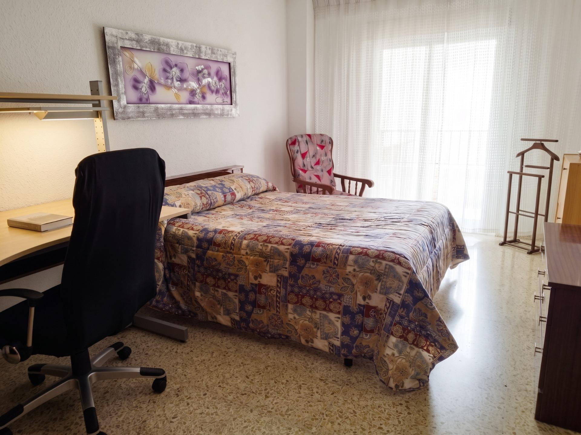 Piso para estudiantes en Zaidín-Vergeles | 3 habs, metro y l - foto 2
