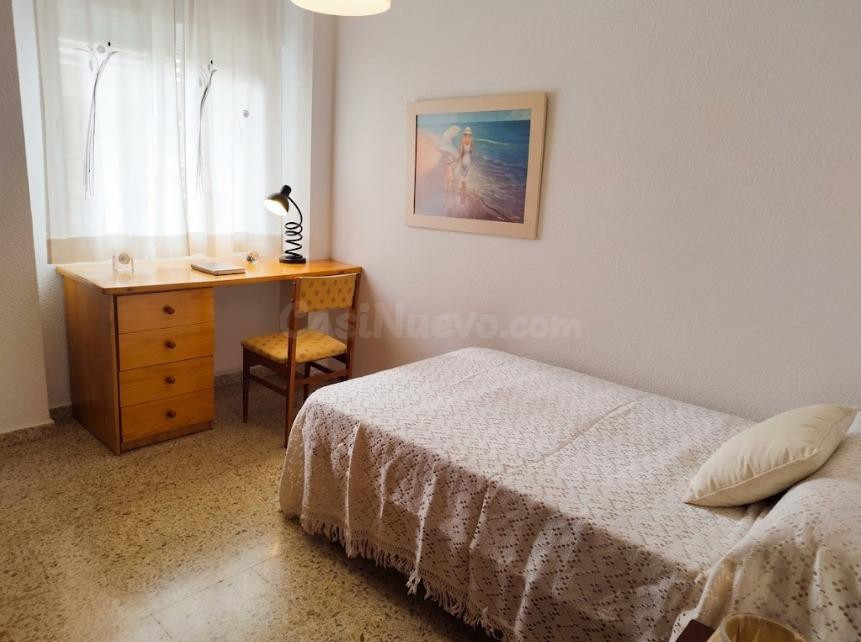 Piso para estudiantes en Zaidín-Vergeles | 3 habs, metro y l - foto 3