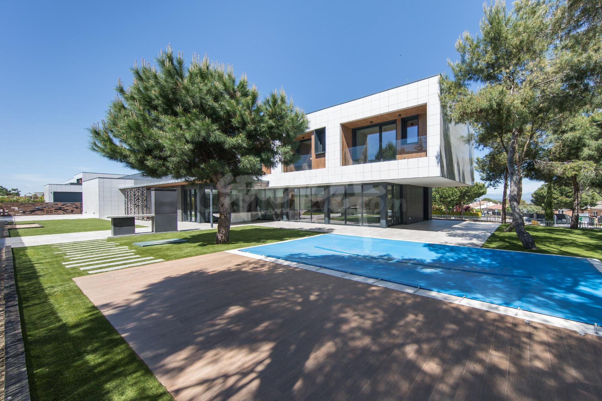 Chalet independiente en alquiler en Las Lomas, Boadilla del Monte, con piscina climatizada y geotermia