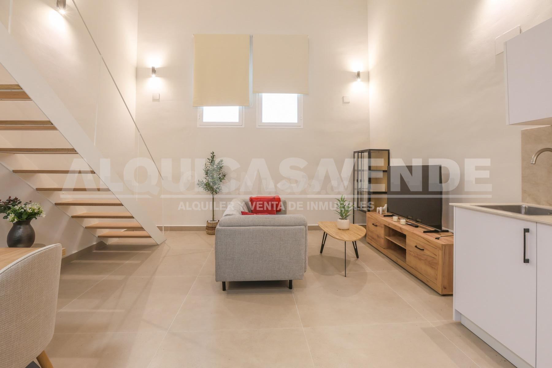 Excelente apartamento duplex en pleno centro de Sevilla, junto a Cartuja y Torneo