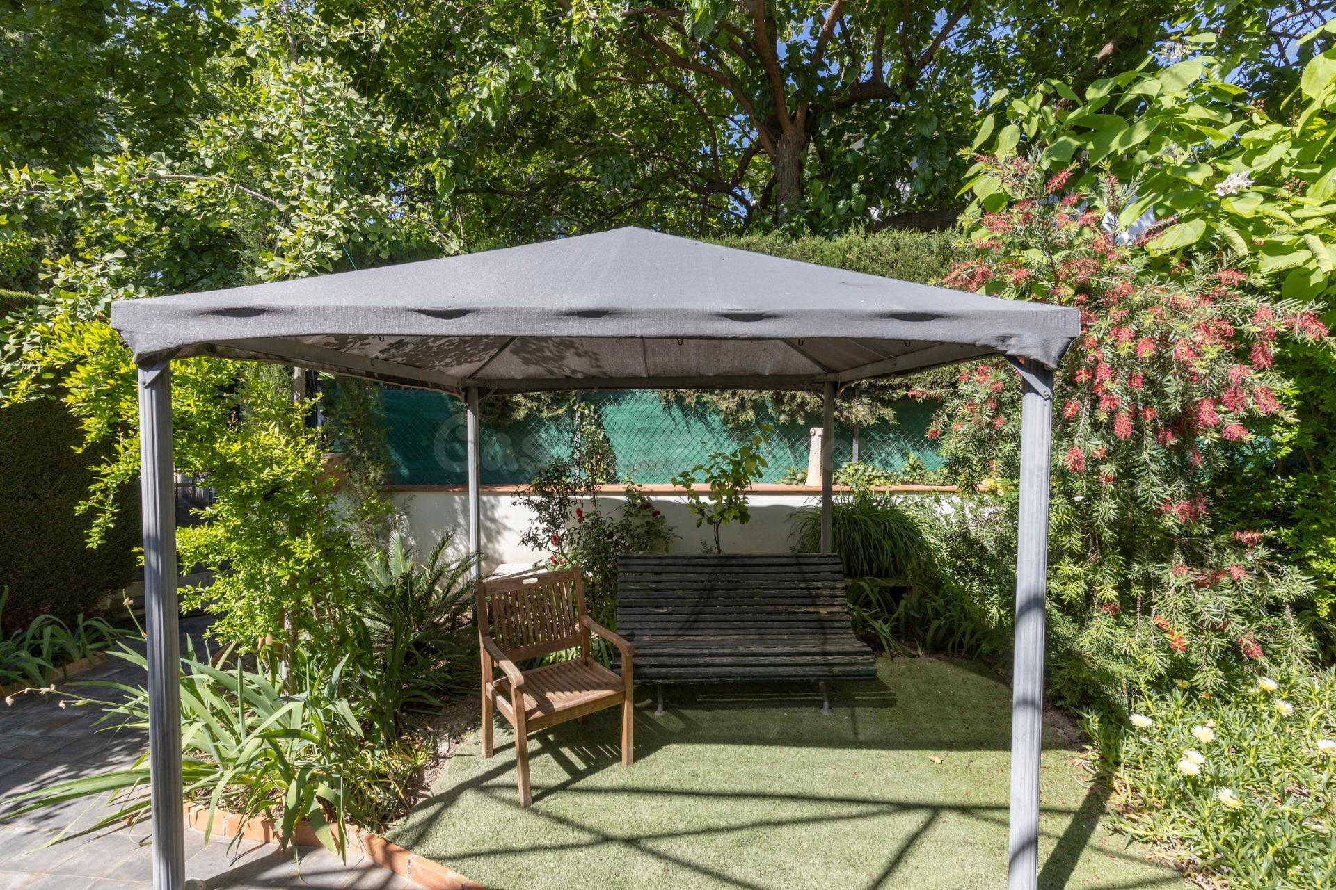 MAGNÍFICA CASA EN PANTANO DE CUBILLAS...CON MUCHO ESTILO Y R - foto 4
