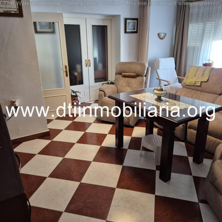 SE VENDE ESTUPENDO PISO LA PALMA DEL CONDADO