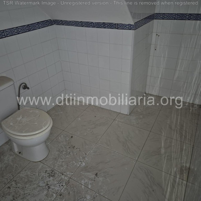 SE VENDE EDIFICIO DE DOS PLANTAS LA PALMA DEL CONDADO - foto 5