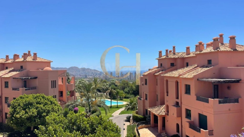 Exclusivo apartamento en Los Altos de Sierra Cortina con imp