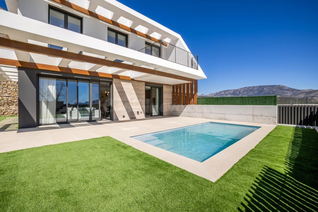 Entre el mar y la montaña: Modernas villas con piscina priva - foto 3