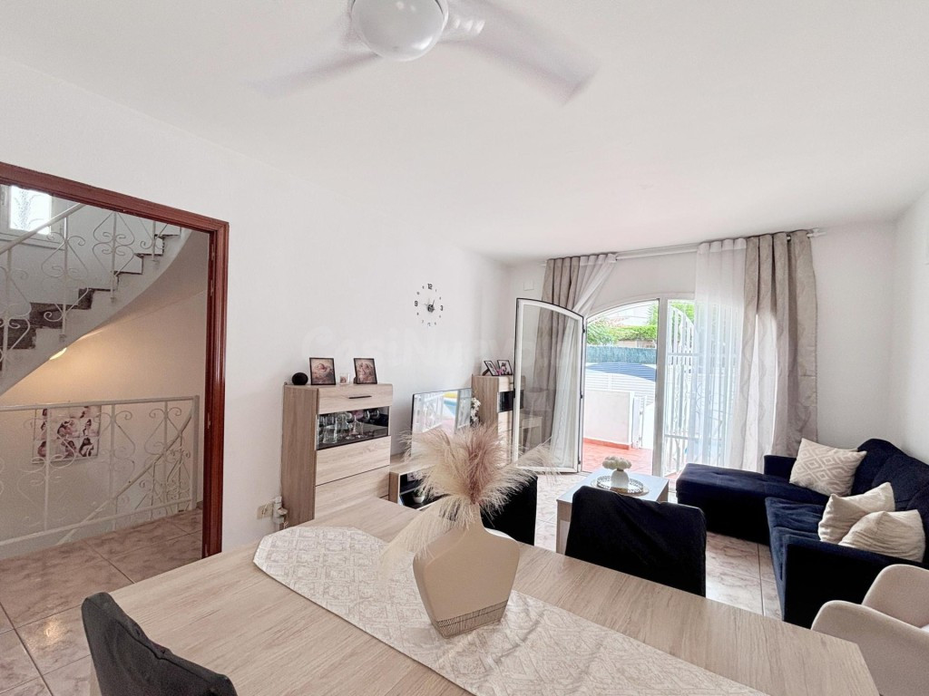 Vivienda con mucho encanto a 5' de la playa - foto 3