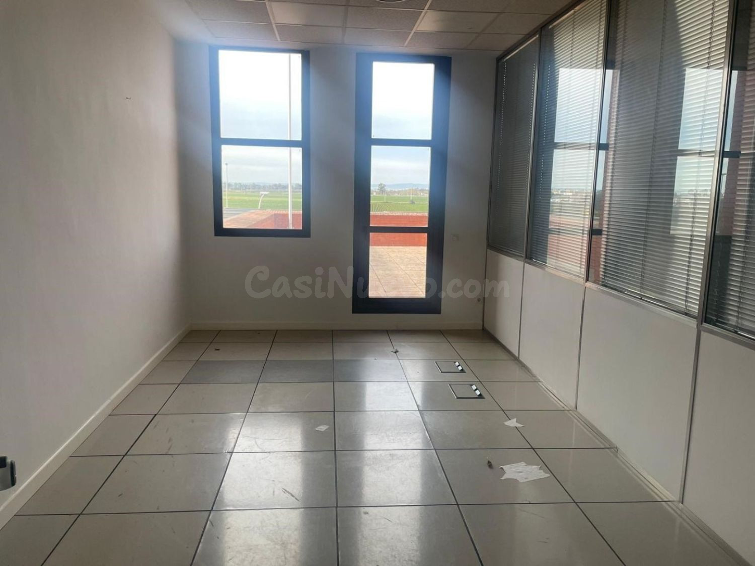 OFICINA DISPONIBLE EN EDIFICIO NUDO NORTE