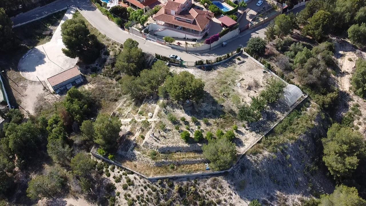 ESPECTACULAR PARCELA CON VISTAS EN URB. LAS PALMERAS - foto 4
