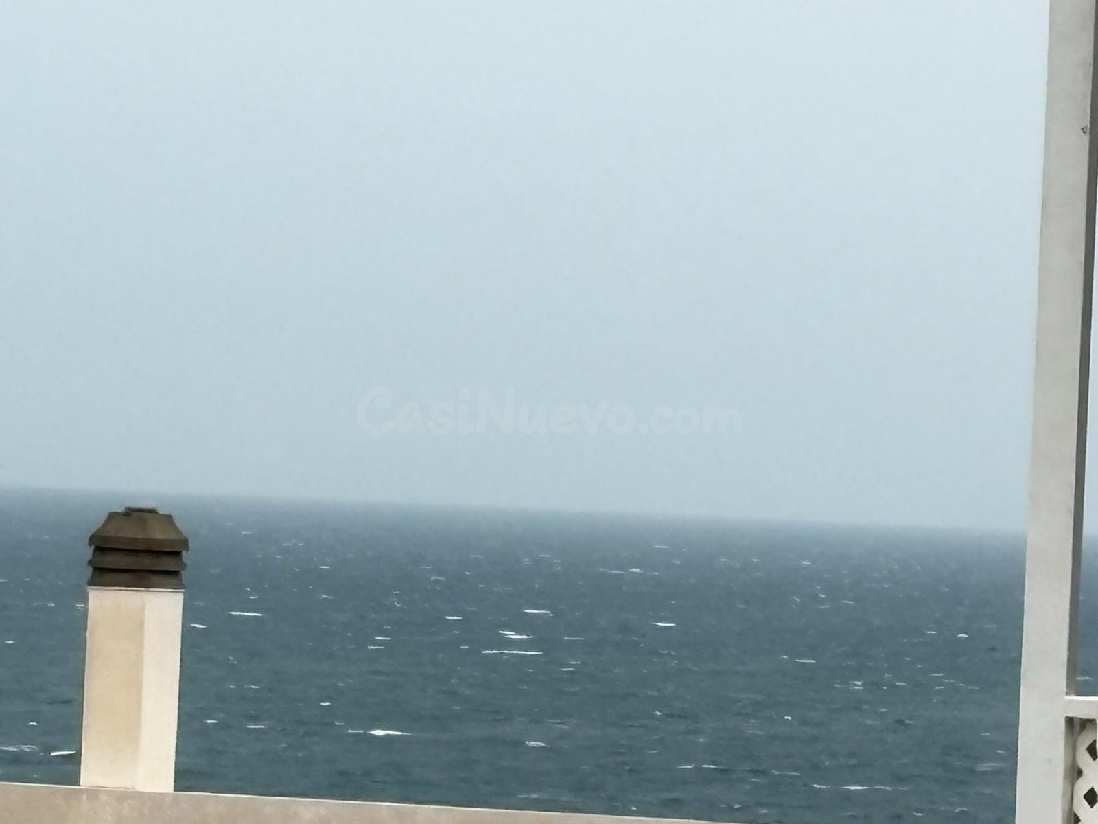 PISO CON TERRAZA AMPLIA A UN PASO DEL MAR - foto 4