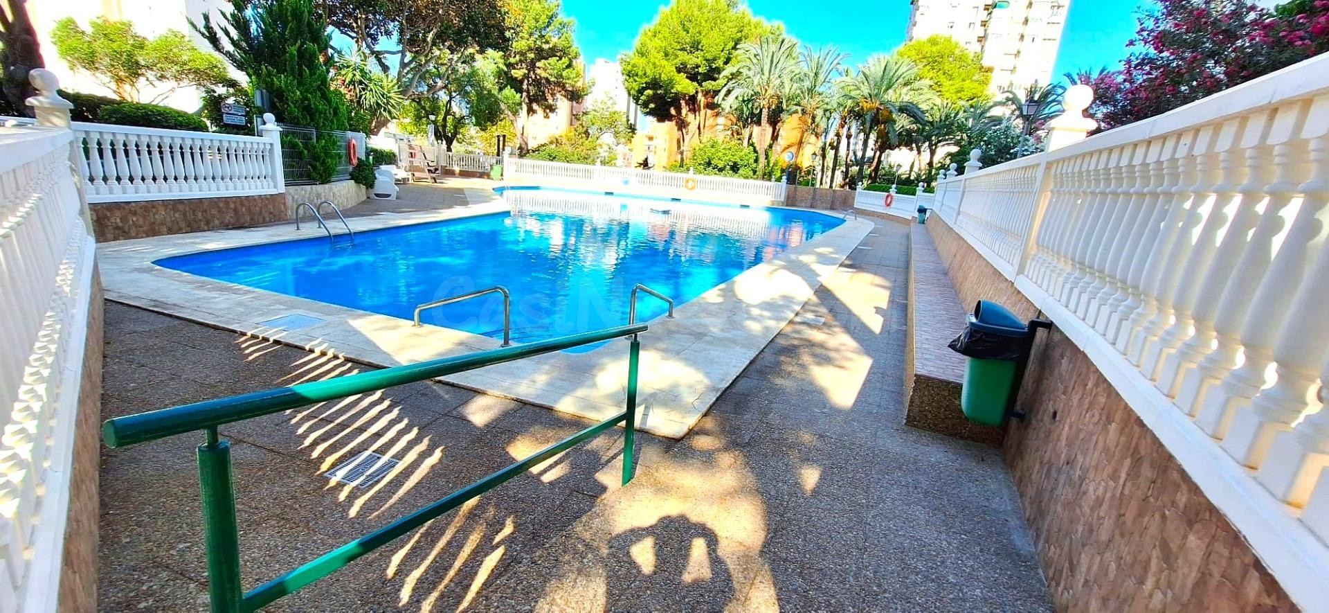 APARTAMENTO REFORMADO CON PISCINA Y PARKING COMUNITARIO - foto 4