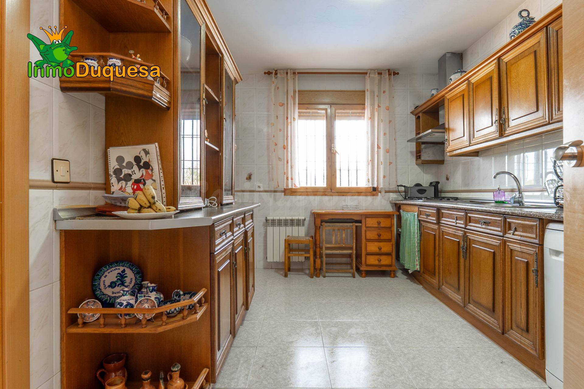 Chalet con  Dorm. en Urb. Molino Alto en Otura. Con Piscina - foto 4