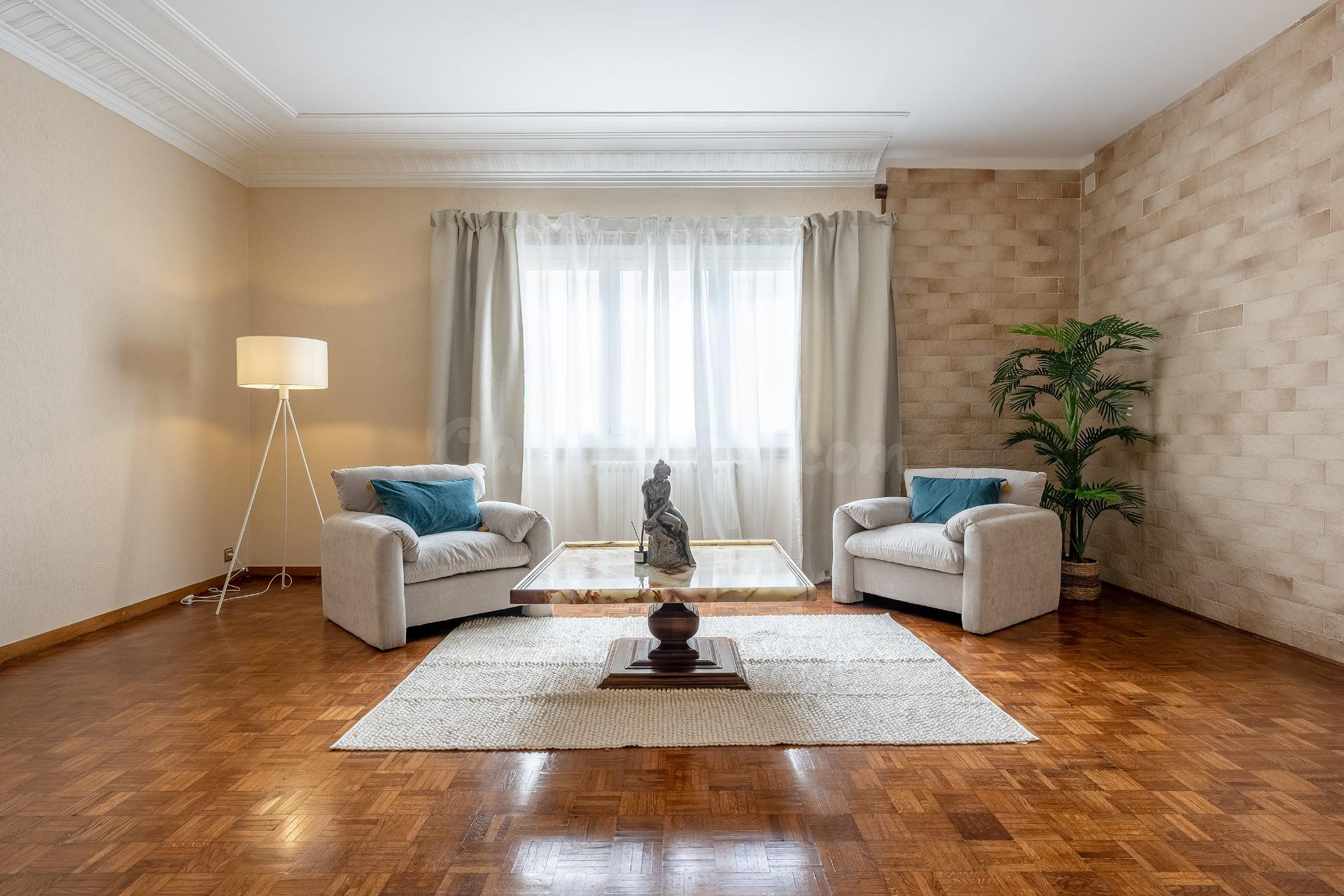 RESIDENCIA SEÑORIAL CON VISTAS PANORÁMICAS EN PASSEIG DE GRÀCIA - foto 2