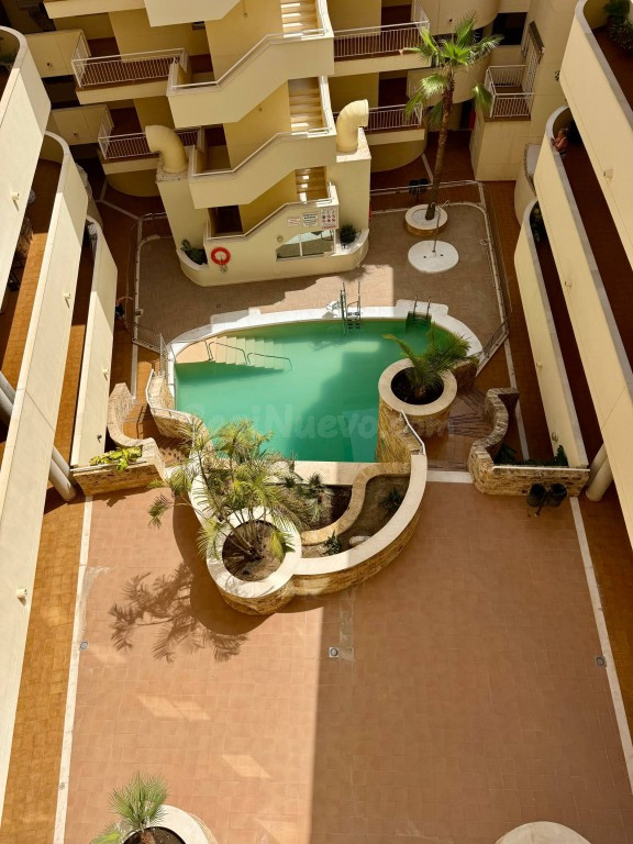 Espectacular ático con gran terraza, garaje, trastero y pisc - foto 2