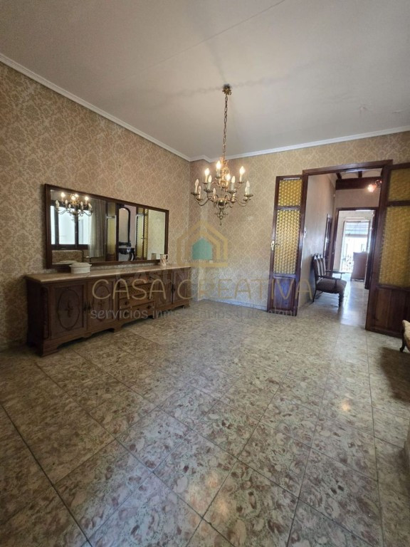 VENDO PISO SEÑORIAL TECHOS MUY ALTOS CON VIGAS DE MADERA 89. - foto 5