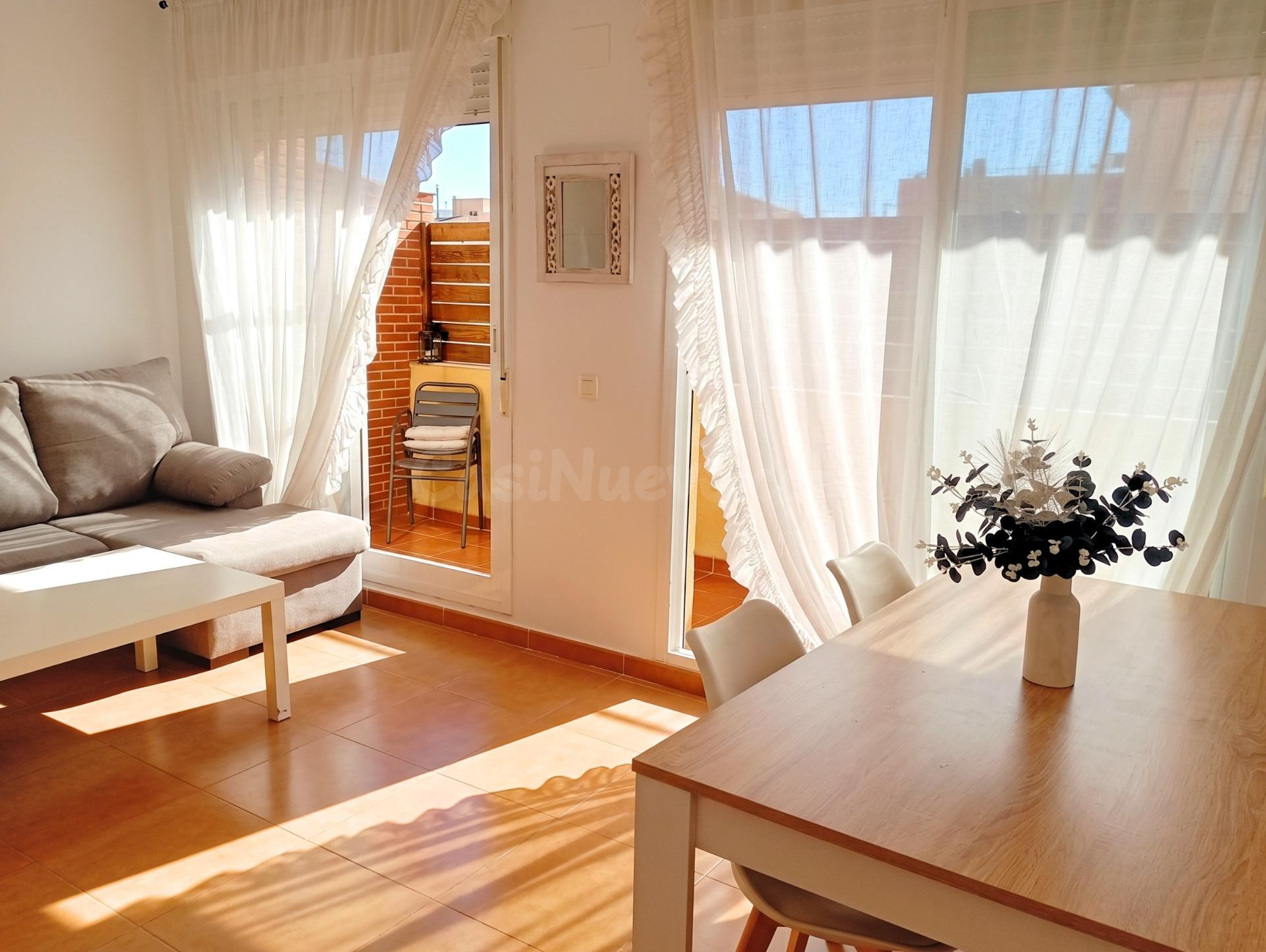 Oportunidad en Playa de Nules: planta baja con terraza y patio