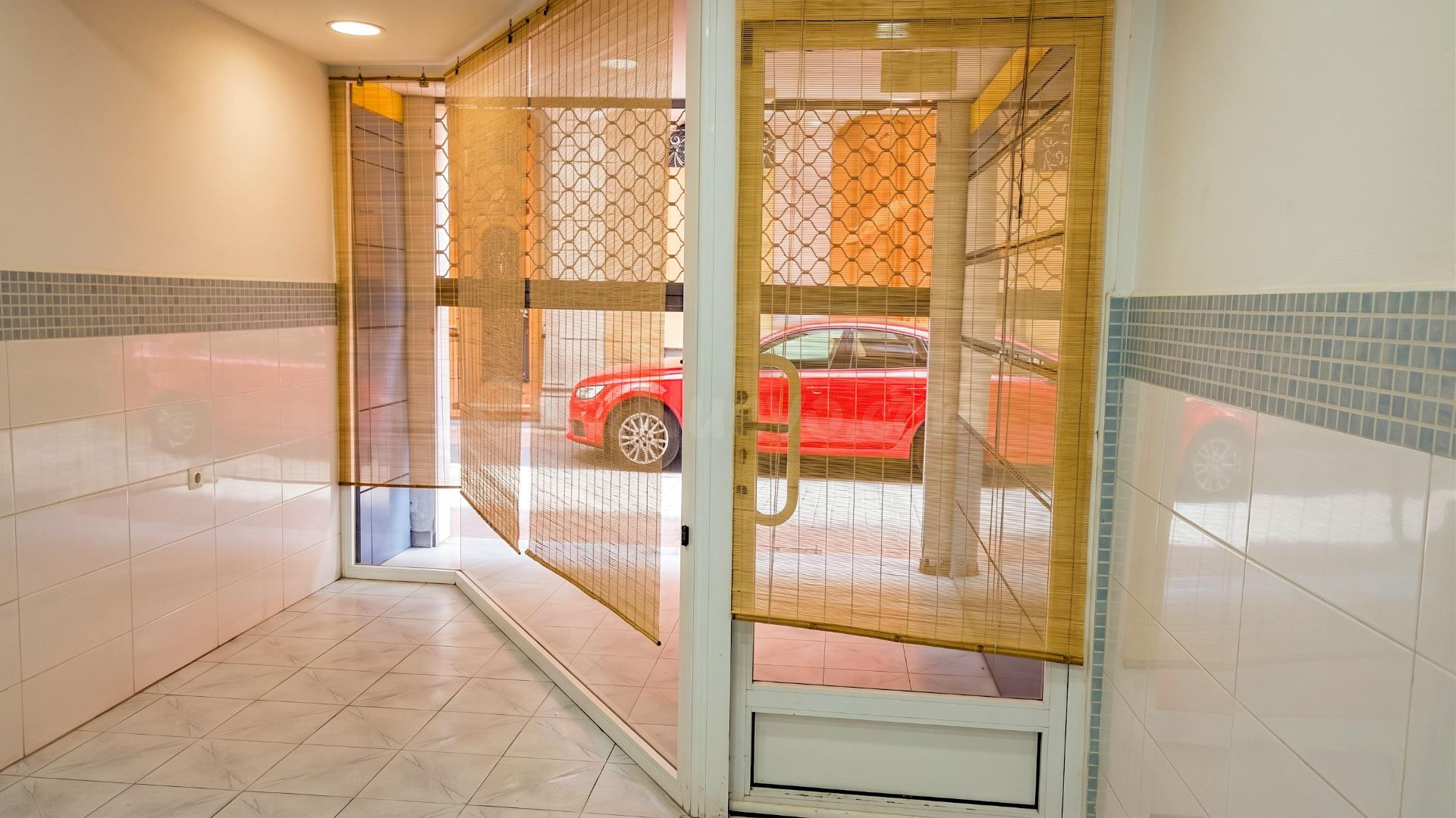 Local comercial de 80 m2 en pleno centro de Nules - foto 2