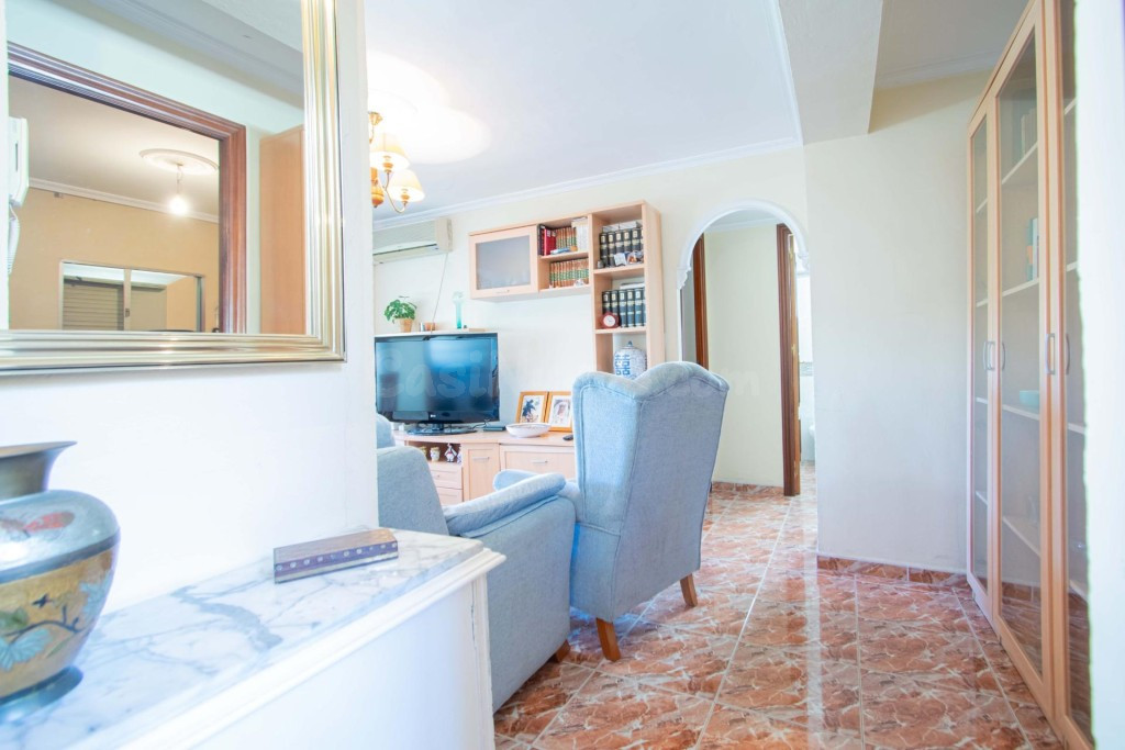 Vivienda en venta en buen estado en c/ Relampaguito - foto 2