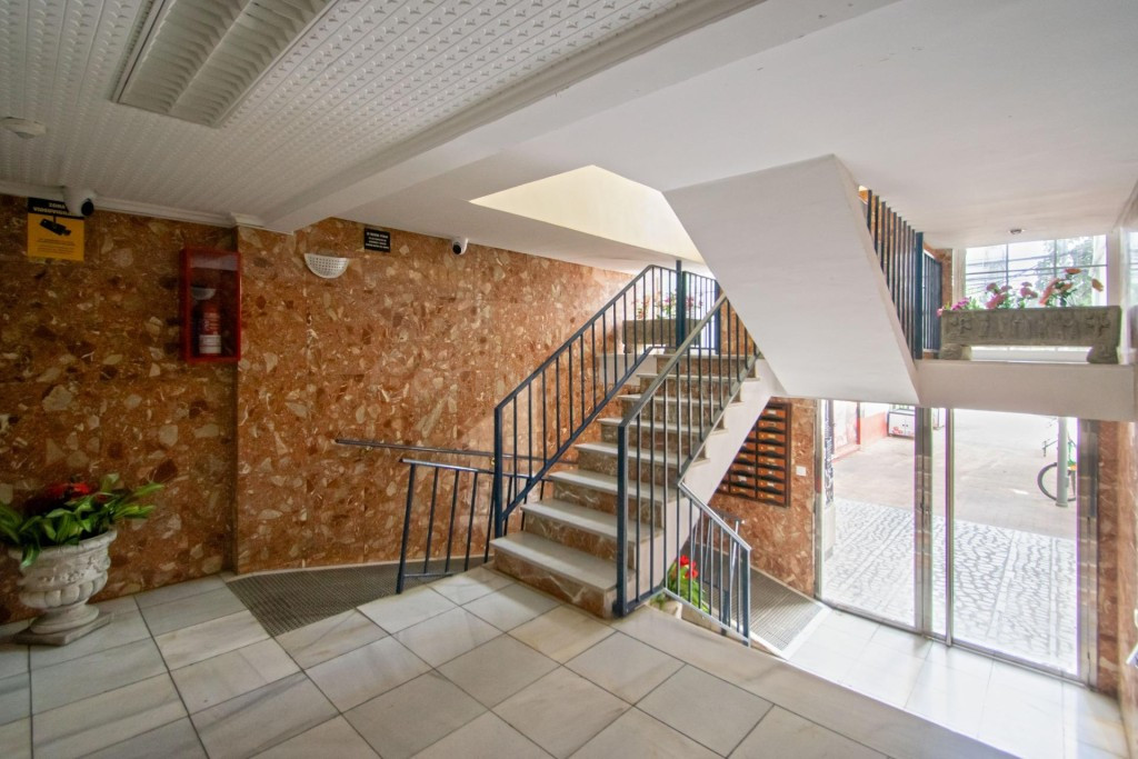 MAGNÍFICA VIVIENDA PARA VIVIR O INVERTIR - foto 3