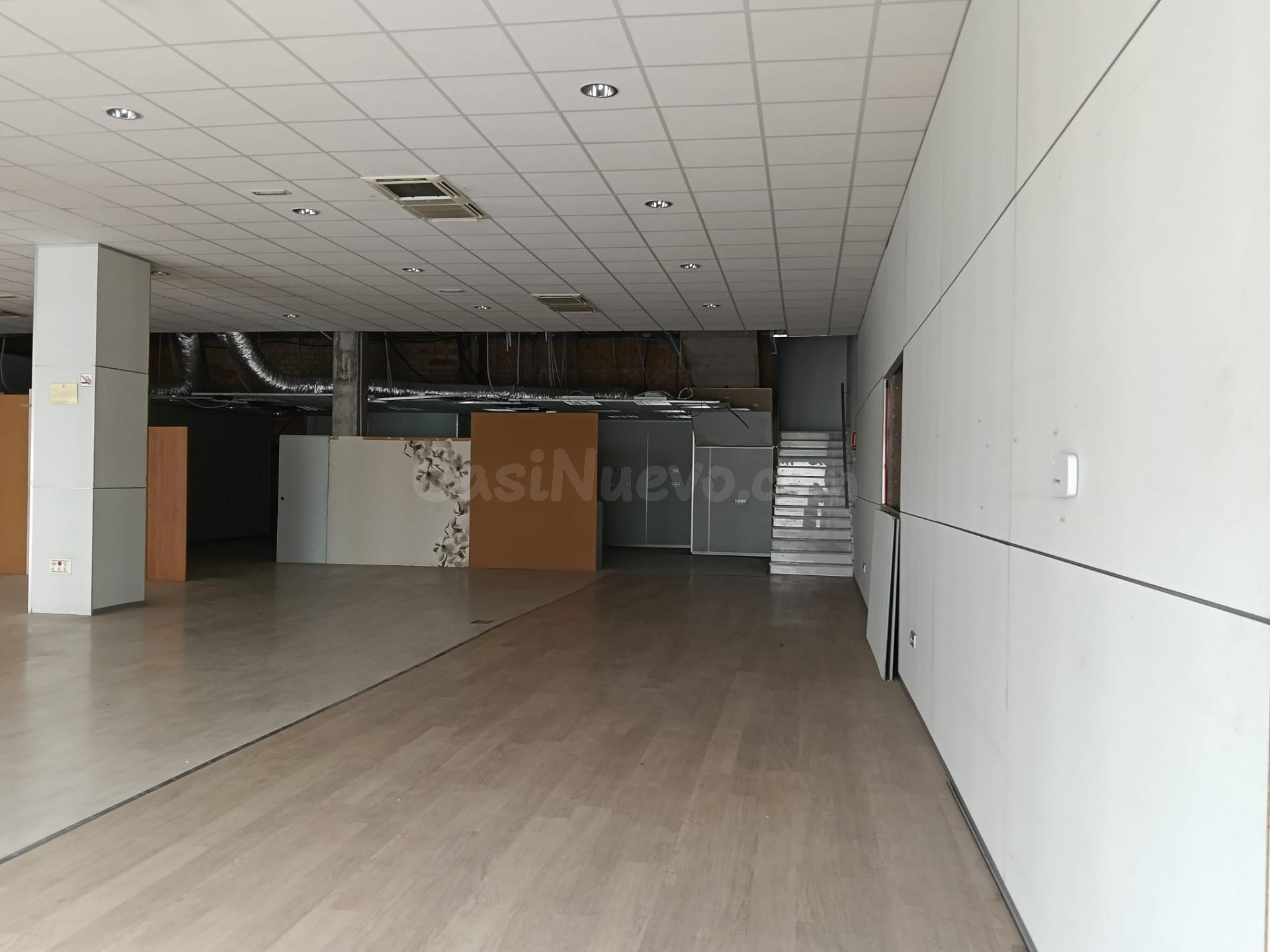 VENTA LOCAL ZONA FRANCA CADIZ - foto 3