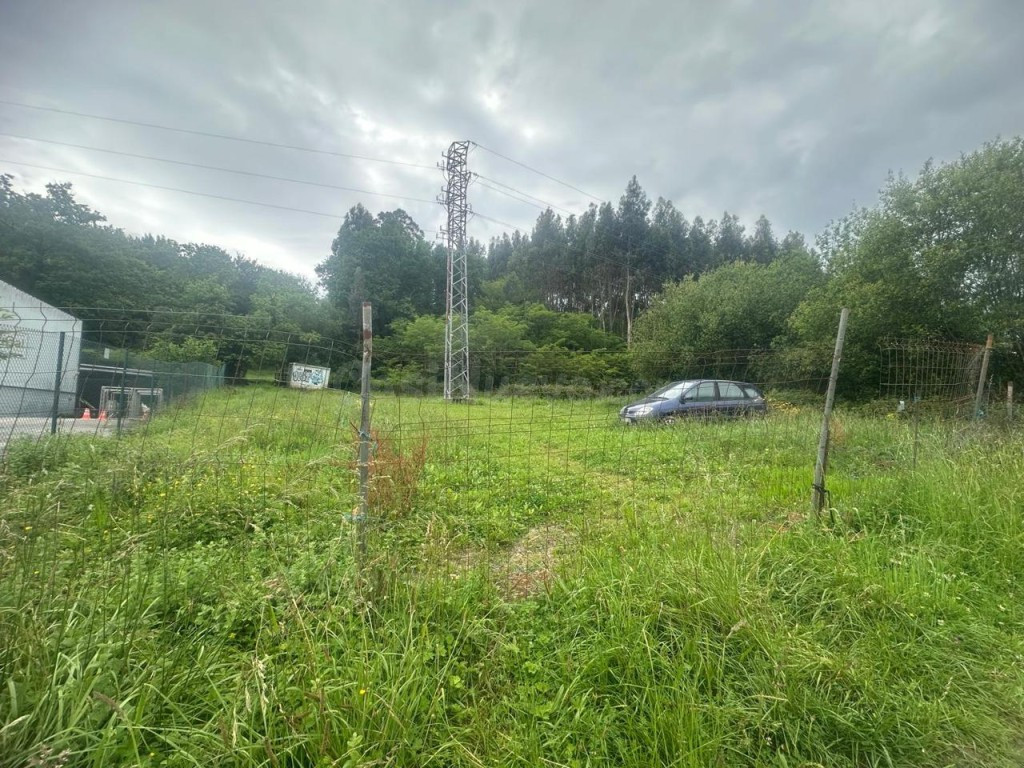 Interesante suelo industrial en Cartes, Cantabria