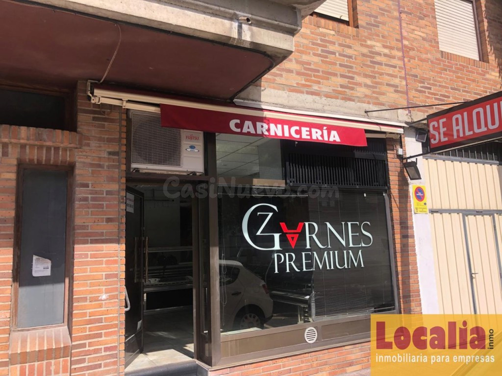 Carnicería equipada en alquiler en Torrelavega - foto 3
