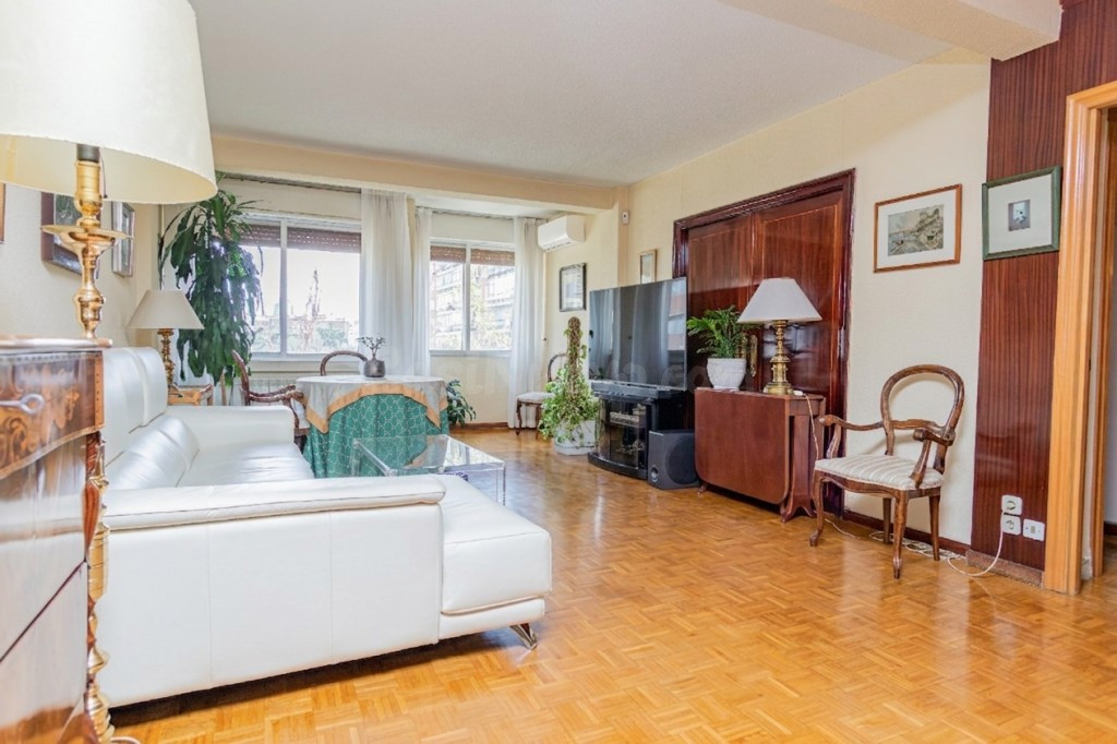 Piso en Venta en Madrid Madrid SALAMANCA - foto 2