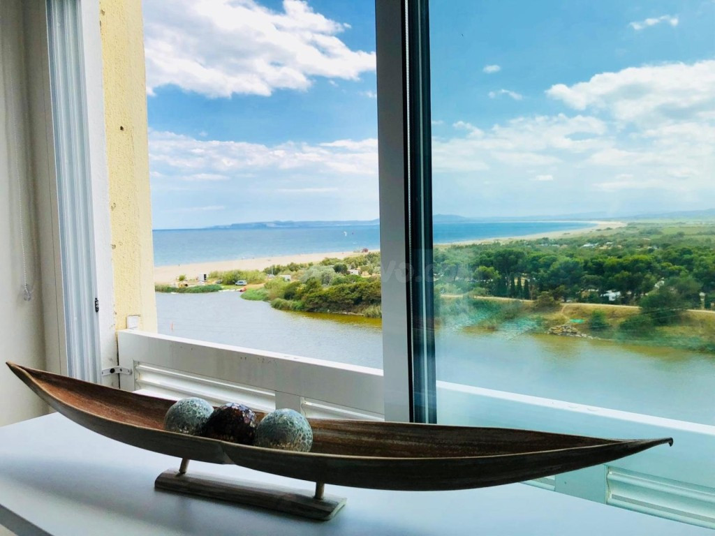 Precioso estudio a pocos pasos de la playa, con licencia tur - foto 4