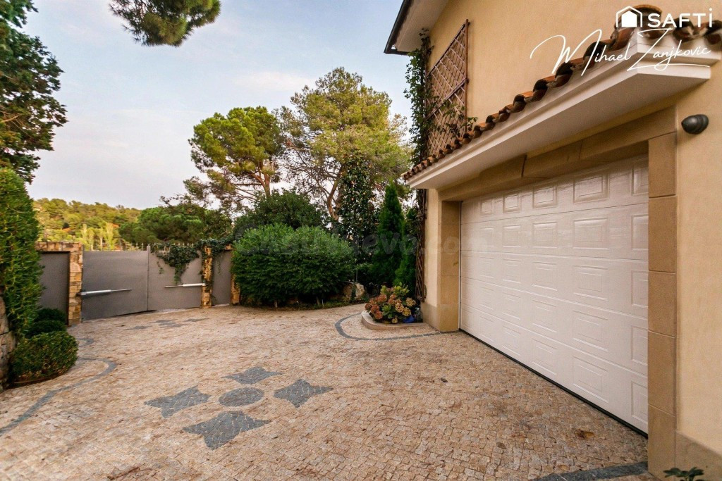 Villa de lujo en Costa Brava, comunidad cerrada, vista al ma - foto 5