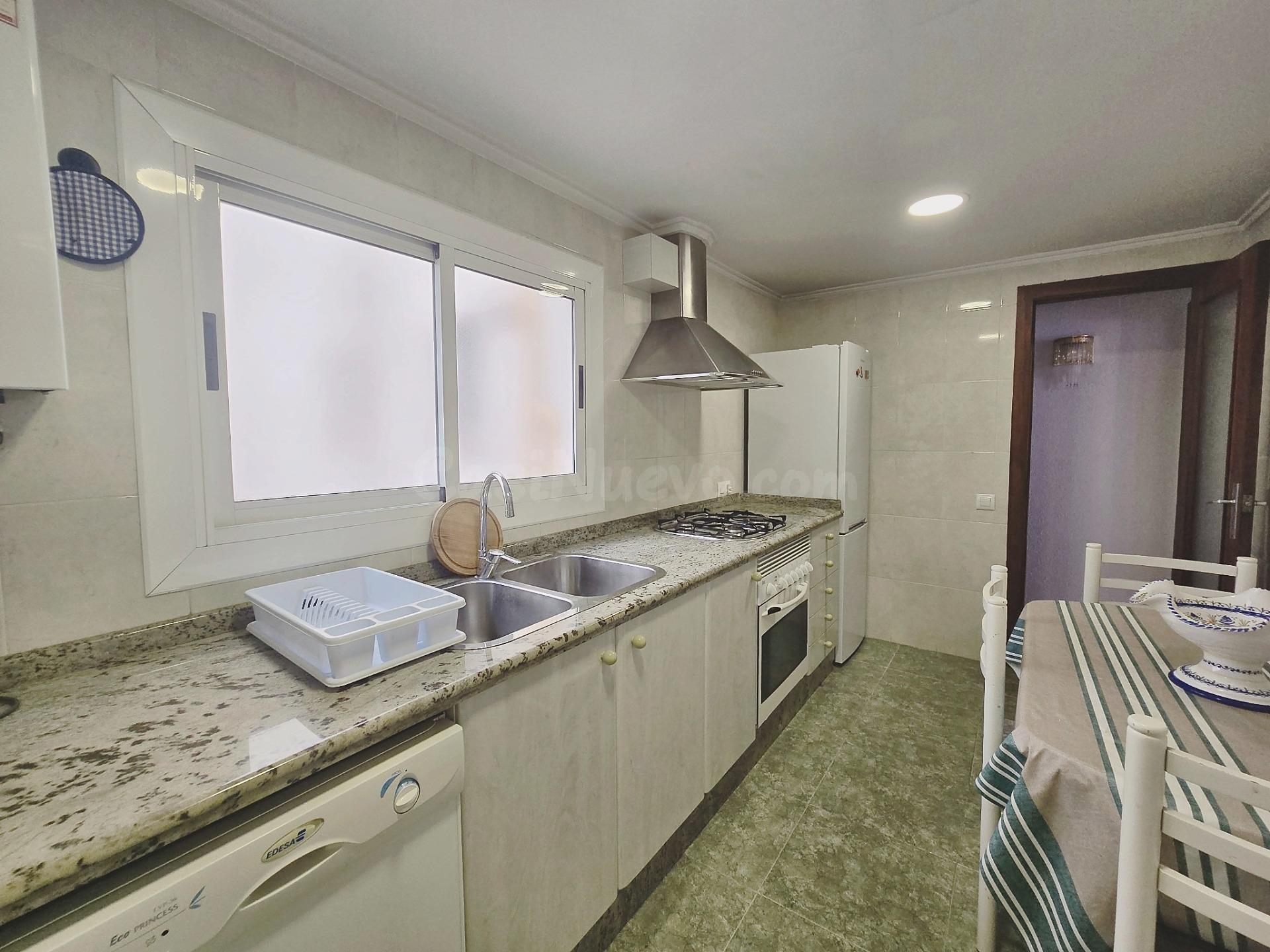 Amplia y luminosa vivienda junto al Parque del Oeste - foto 4
