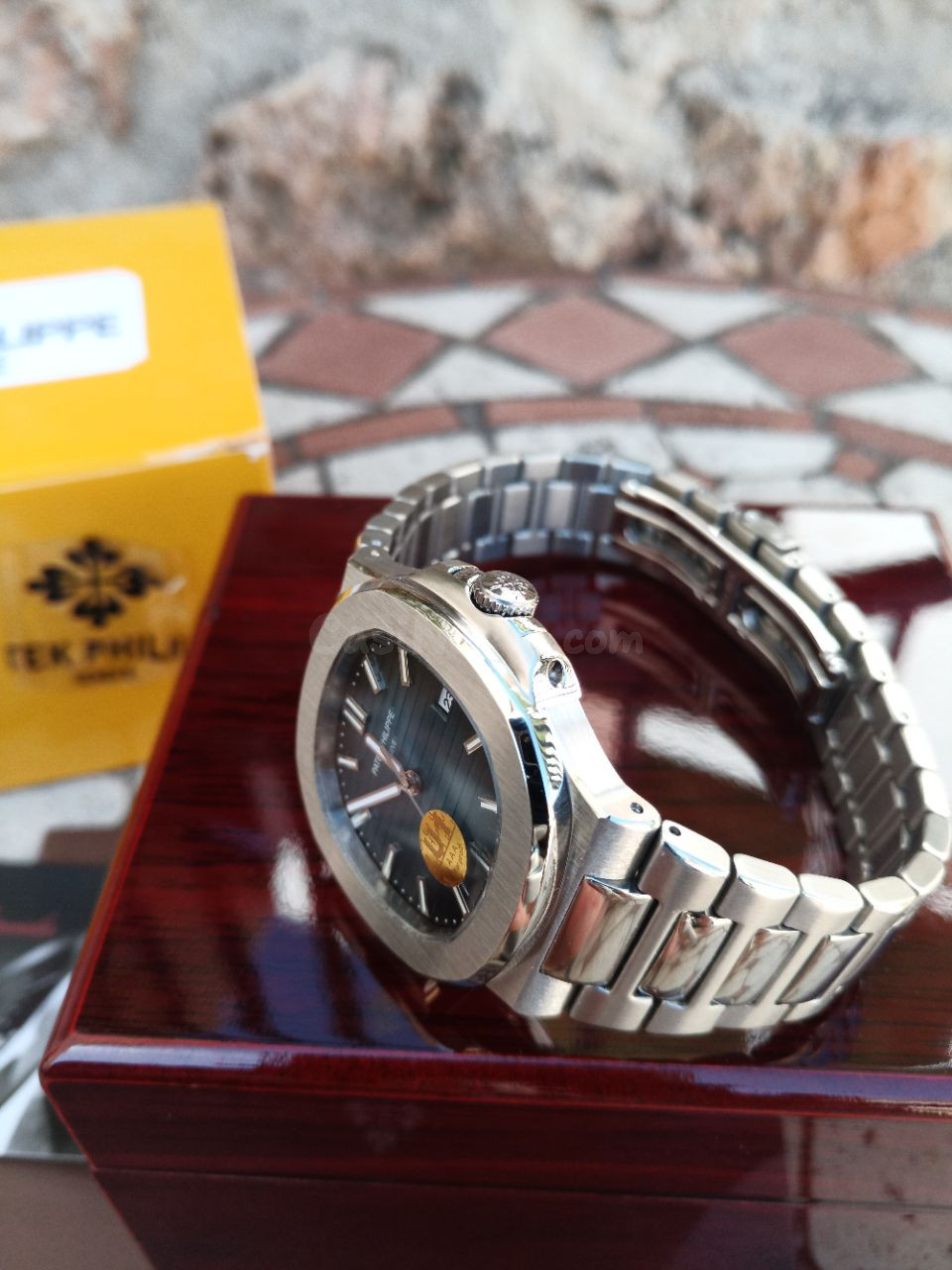 Patek Philippe Nautilus automático última edición en varios  - foto 5