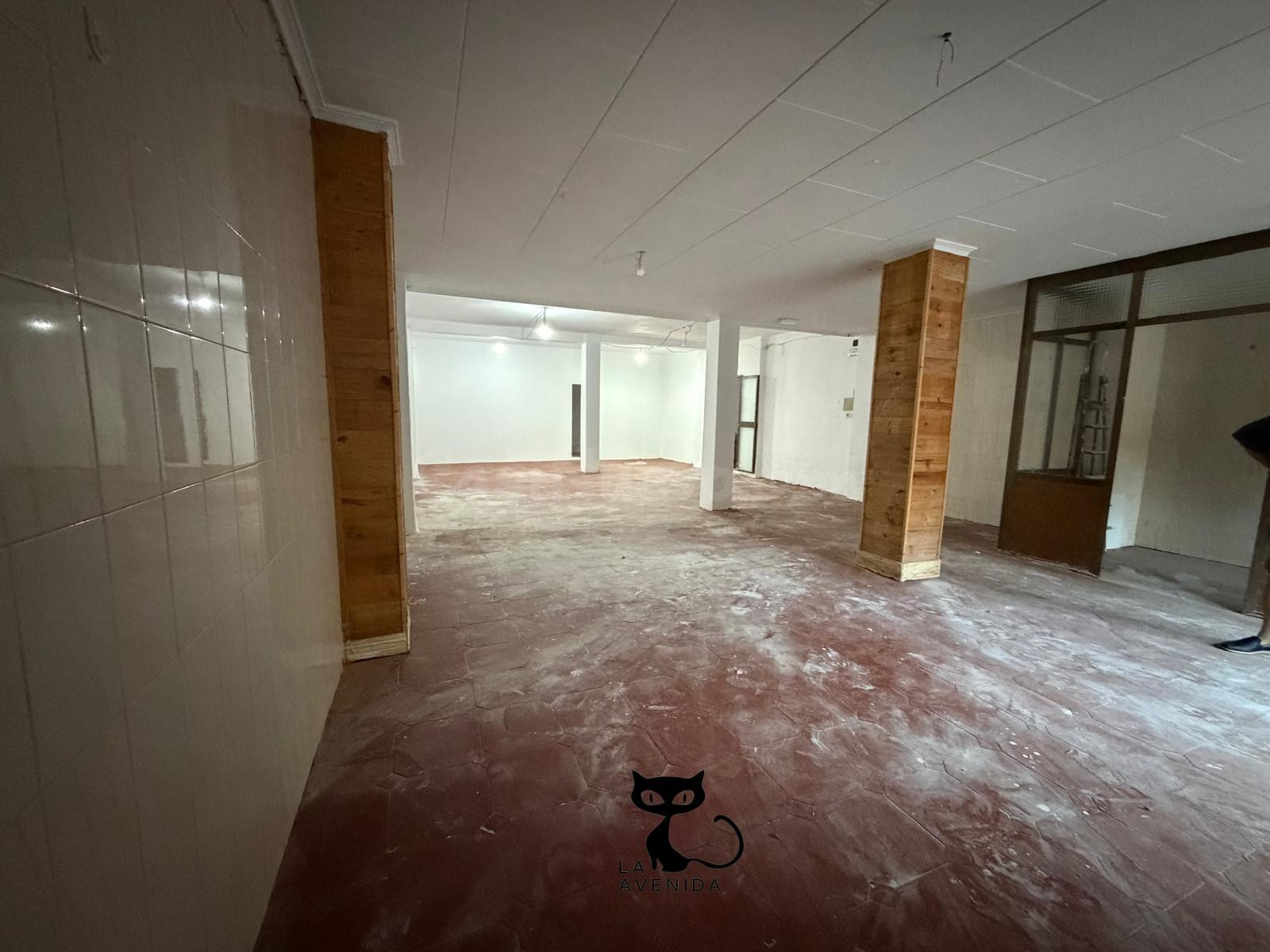 LOCAL COMERCIAL DE 137 m2 FRENTE A PARQUE | BENETÚSSER - foto 5