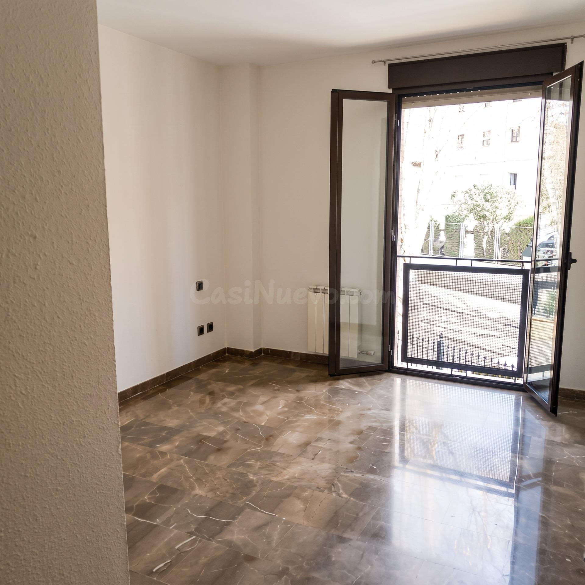 PISO LUMINOSO DE 3 DORMITORIOS EN ALQUILER TEMPORAL EN ZONA CENTRO - REF: DLR 809