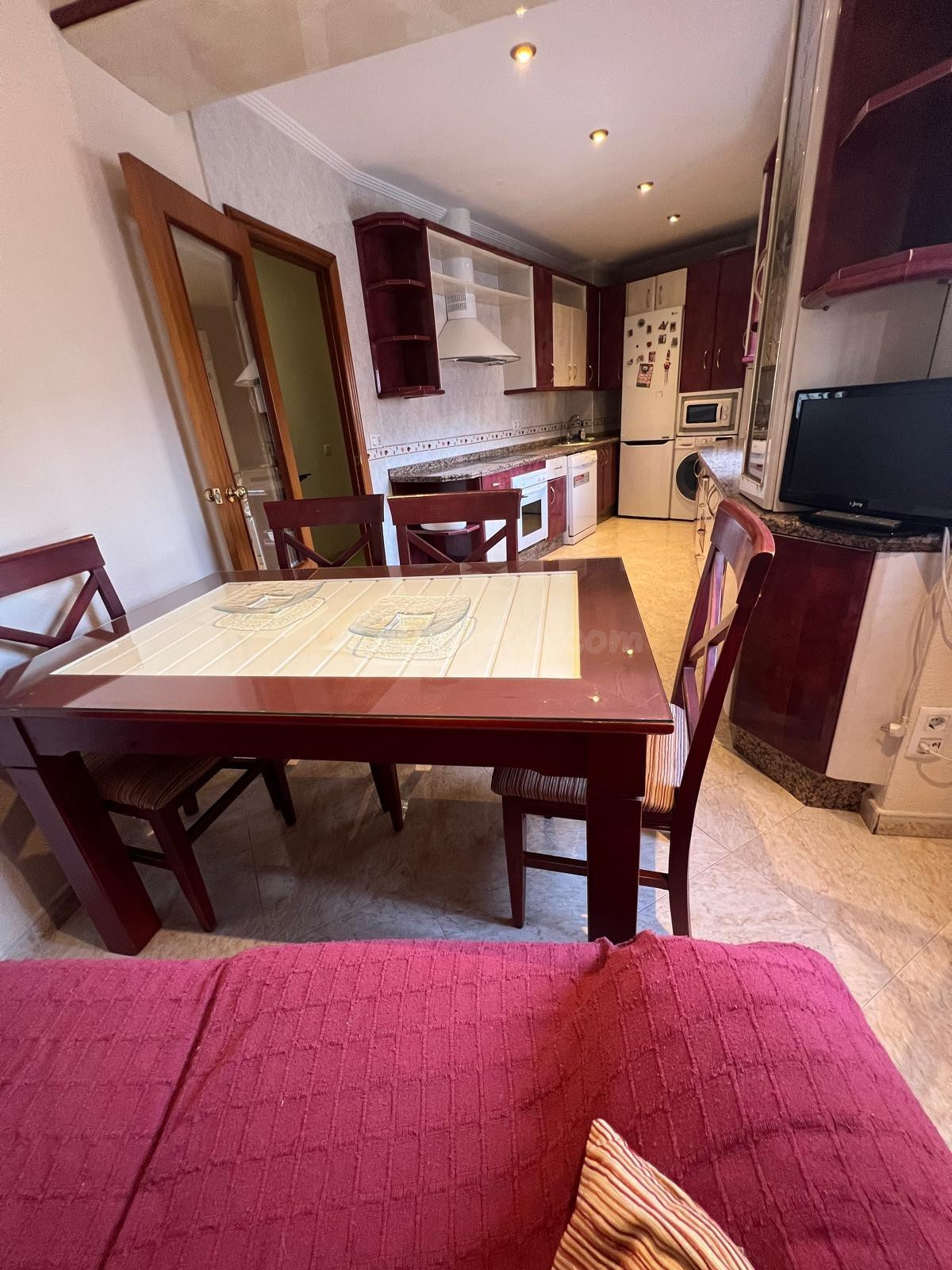 Sevilla Este. Excelente vivienda amueblada de 3 habitaciones - foto 4