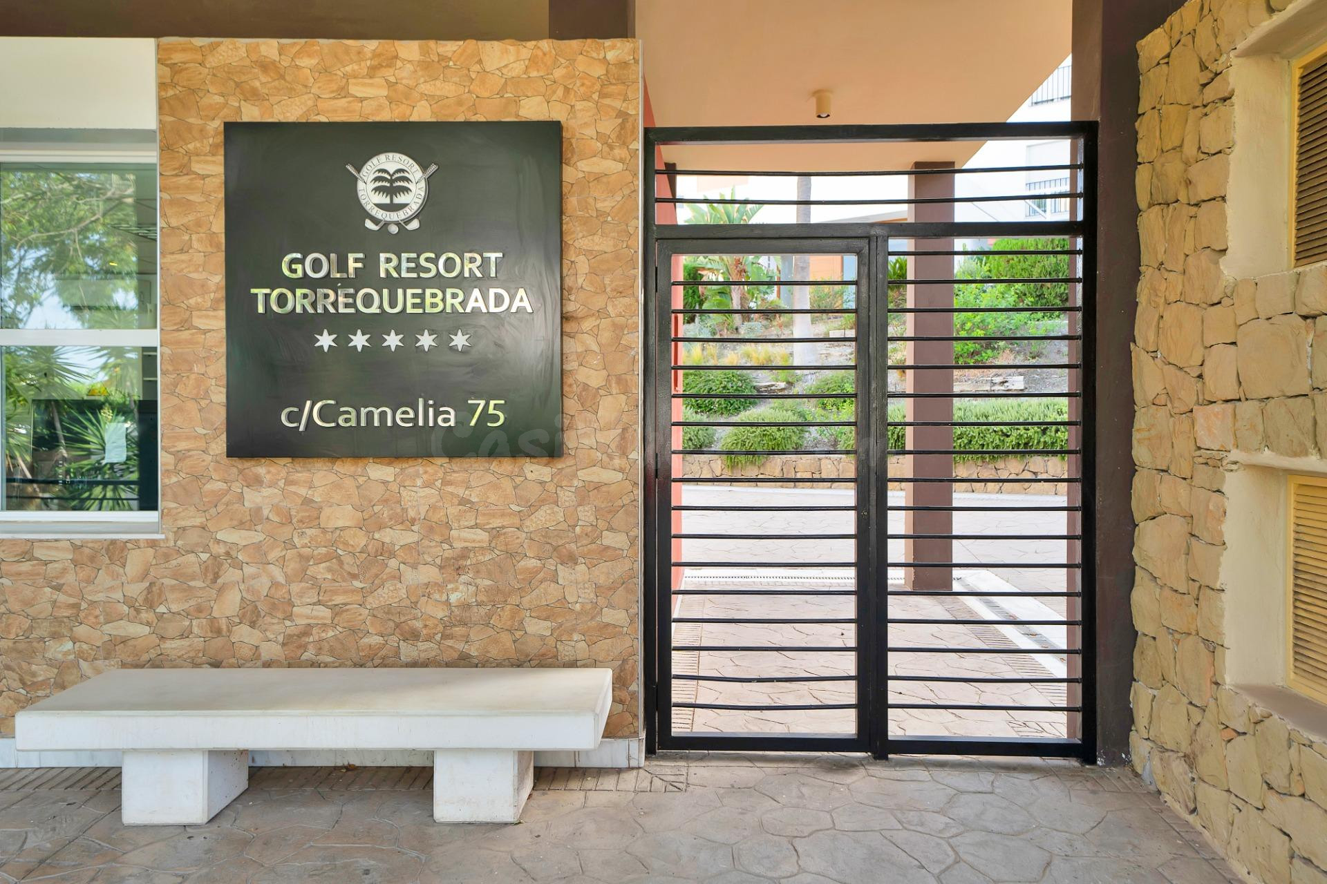 2D-2B Atico Reformado en Golf Resort Torrequebrada - foto 5
