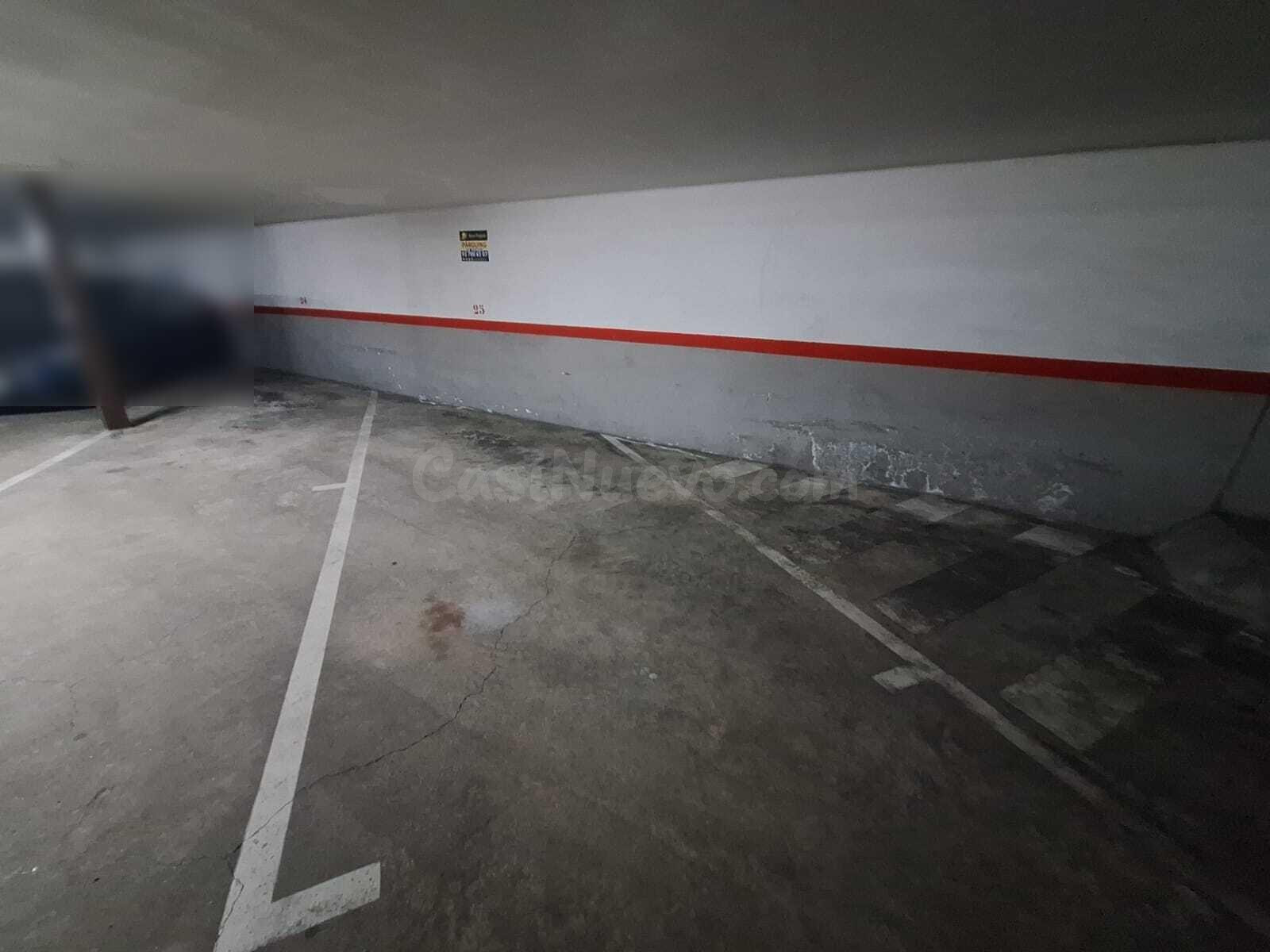 MAGNÍFICA PLAZA DE PARKING EN EL CENTRO - foto 2