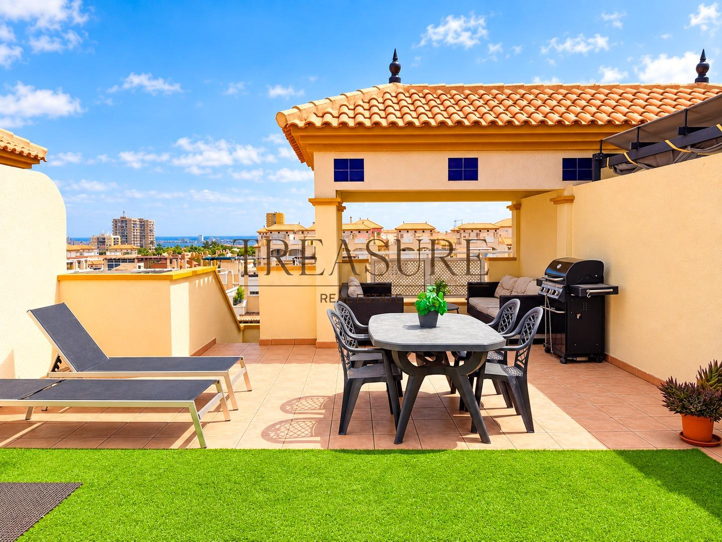 ÁTICO REFORMADO CON SOLÁRIUM, VISTAS AL MAR, PISCINA Y PARKI - foto 3
