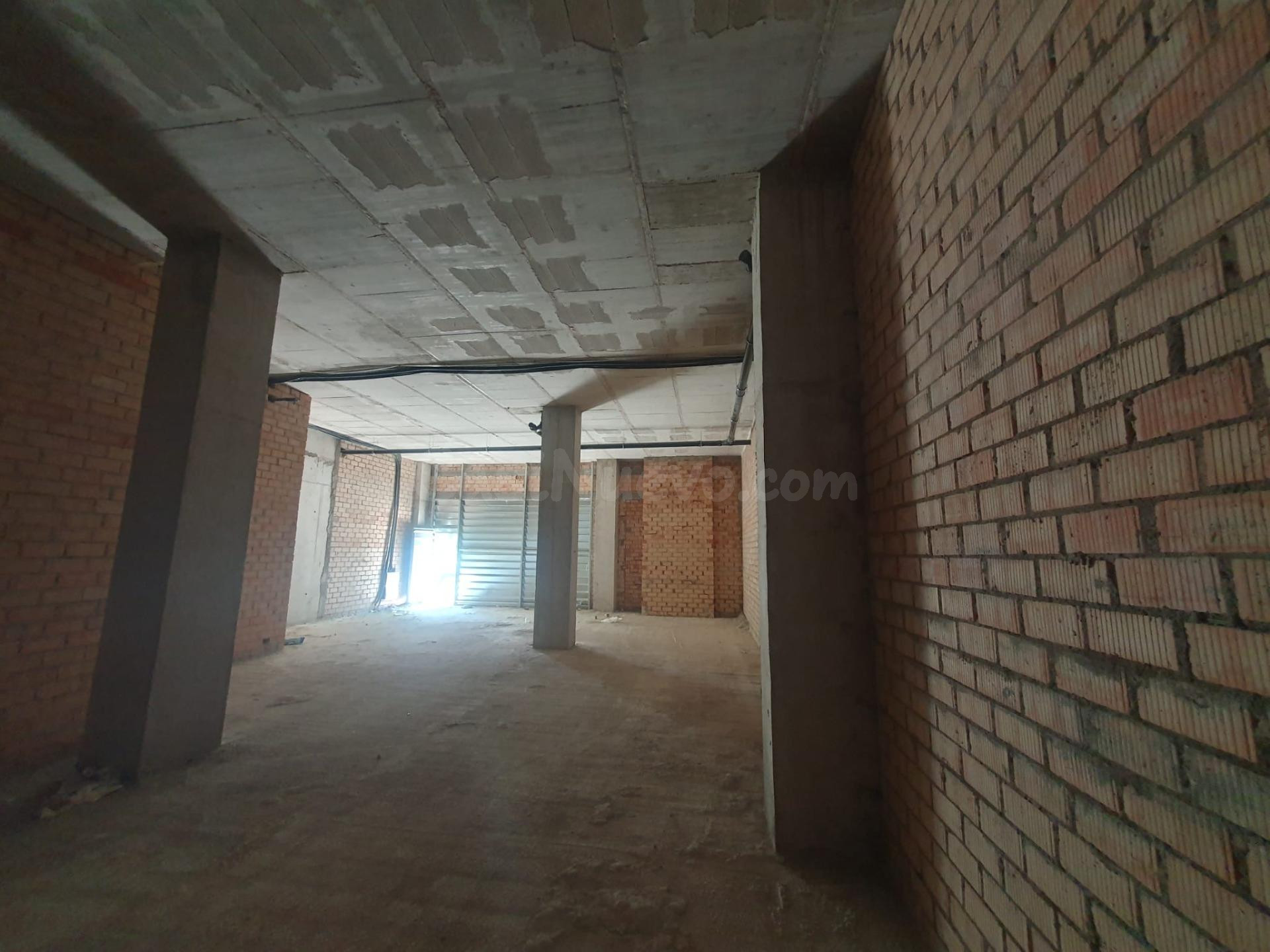 LOCAL COMERCIAL DISPONIBLE EN PALMAS ALTAS - foto 2